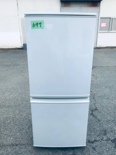 ①697番 シャープ✨ノンフロン冷凍冷蔵庫✨SJ-D14A-W‼️