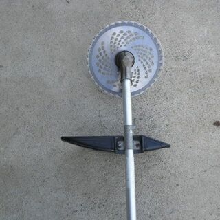 日立 エンジン刈払機CG23ECP エンジン始動性良 刈刃新品