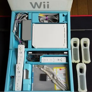 【ネット決済・配送可】Nintendo Wii 本体 ニンテンド...