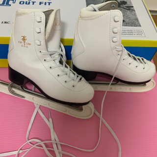 新品同様　フィギュアスケート靴（21cm）