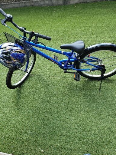 自転車　KRAIL   ブルー　22インチ　ヘルメット付き