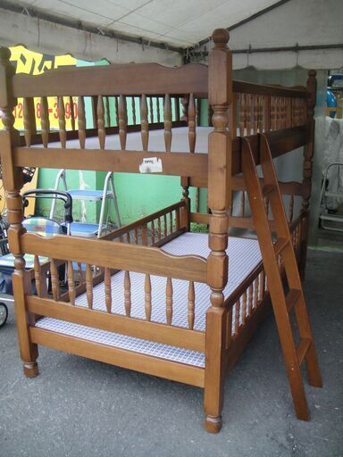 ２段ベッド　布張り床板　はしご付　二段ベッド　2段ベッド　組み立て式　子供ベッド