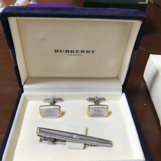 【ネット決済】BURBERRYバーバリー　タイピンカフスセット