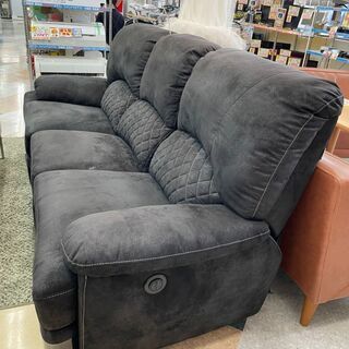 🖤おすすめ！！lurkey(ラルーキー) 電動リクライニングソファ 定価￥150,00 テーブル付き🖤