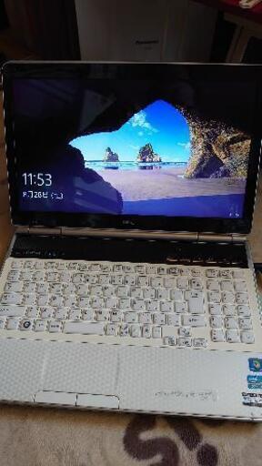 商談中ノートパソコンNEC LaVie15.6型(インチ)