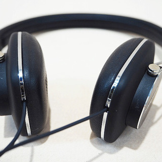 【苫小牧バナナ】Bowers＆Wilkins B＆W P3 Series2 ヘッドホン オンイヤー型 ダイナミック型 ブラック ハードシェルケース付き 動作品♪