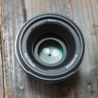 ※値下げ　8万5千円！！！　NIKON ニコンD750カメラボディとNIKKORニッコル５０ｍｍｆ/1.8Ｇレンズセット