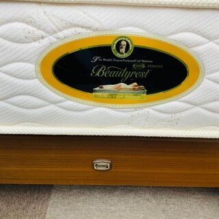 値下げしました！！🌴SIMMONS(シモンズ) シングルベッド　⭐定価￥176,000 ⭐マットレスフレーム付き🌴