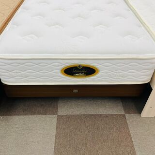 値下げしました！！🌴SIMMONS(シモンズ) シングルベッド　⭐定価￥176,000 ⭐マットレスフレーム付き🌴