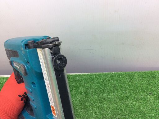 マキタ ST420D 4ミリ充電式タッカ バッテリー2個【リライズ市川行徳店  