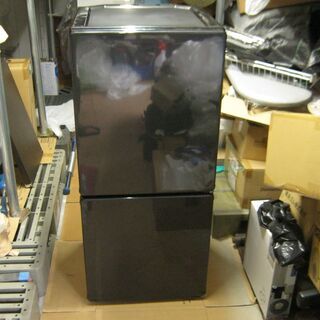 冷蔵庫　ユーイング　URF-110H