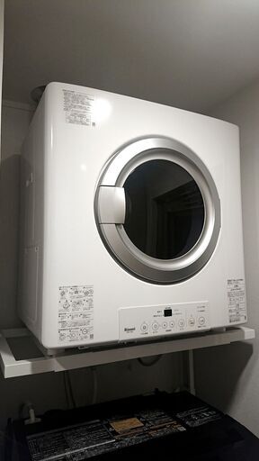 【ほぼ未使用】Rinnai ガス衣類乾燥機 5kg 専用台付き｜直接取り引き優先