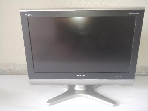 シンプルSHARP製液晶テレビ！26型