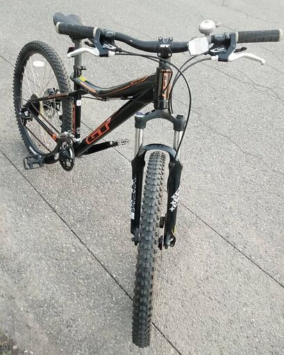 GT AVALANCHE 3.0 マウンテンバイク?24800円 ?24段変速 size:S GT AVALANCHE 3.0 マウンテンバイク?24800円 ?24段変速 size:S