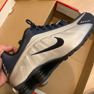 【ネット決済】nike shox r4