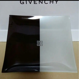 値下げ:GIVENCHY ジバンシー 平皿2枚セット