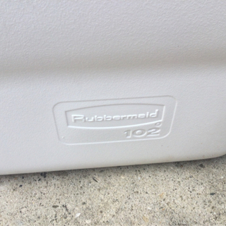 Rubbermade クーラーボックス  