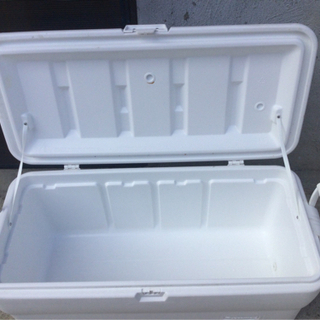 Rubbermade クーラーボックス  