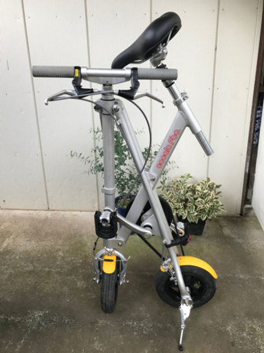 10インチ折りたたみ自転車　試乗のみ