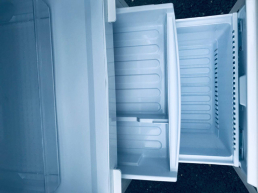 593番 シャープ✨ノンフロン冷凍冷蔵庫✨SJ-D14B-W‼️