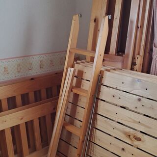 2段ベッドの解体木材