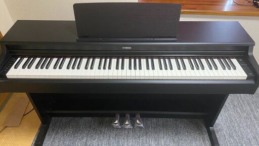 美品 ヤマハ電子ピアノ 美品】YAMAHA 電子ピアノ CLP-220C【無料配送
