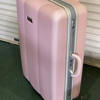 大型スーツケース（キャスター難有り）