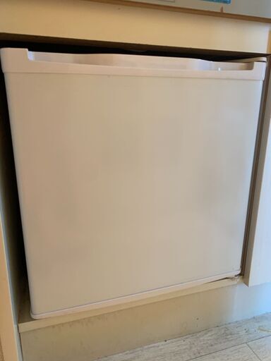 【2019年製】1ドアミニ冷蔵庫 46L MAXZEN JR046ML01WH