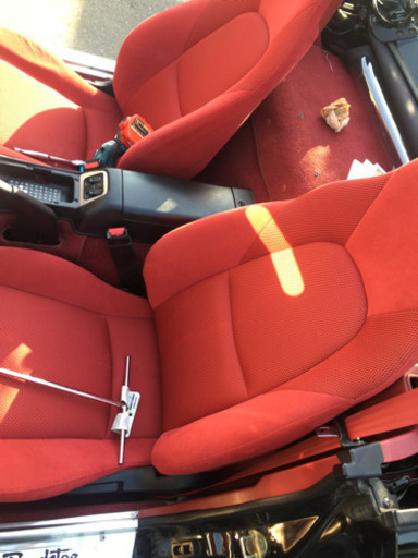 マツダ 純正シートnb ロードスター 2脚 限定色 赤 車検用にも Naロードスター流用可 Shin 剣吉のパーツの中古あげます 譲ります ジモティーで不用品の処分