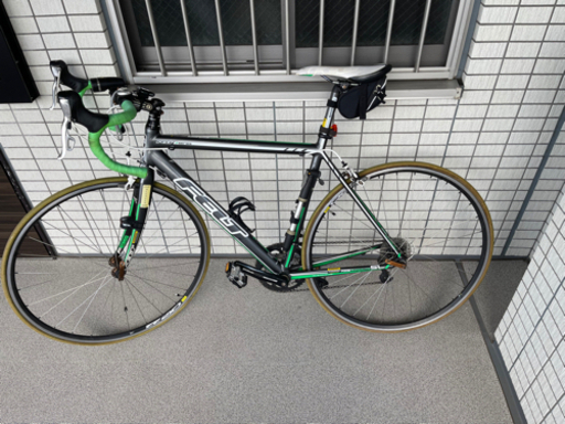 ロードバイク　フェルト85(商談中、、、)