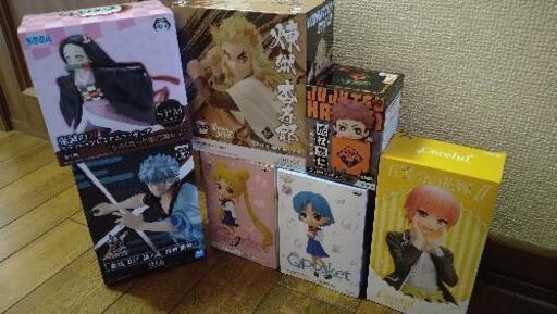 【値下げしました】新品未開封フィギュア７体