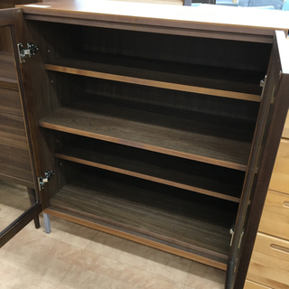 トレファク摂津店】2枚扉のキャビネットが入荷致しました！！