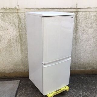 シャープ SHARP 冷凍冷蔵庫 137L 2018年製 2ドア...