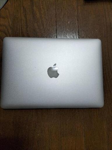 【値段改訂⇩】Macbook Air 13-inch 2011 Core i7 (美品箱付き)
