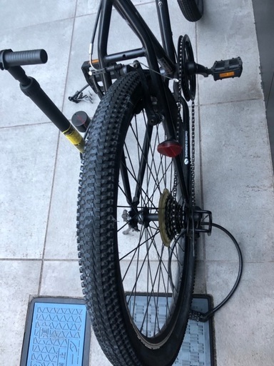 受付終了【26インチ】KENDA クロスバイク 6段階シフト