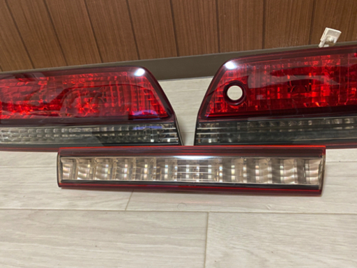 JZX100 マークII　ツアラーV フルLED　テールランプ　一部難アリ マークIIツアラーV テールランプ jzx100 マークII ツアラーv テール