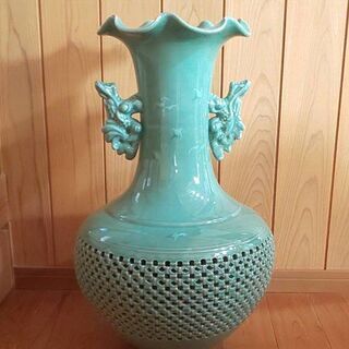 高麗青磁　青山造　雲鶴紋双耳透かし彫り壺　花瓶　特大サイズ