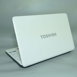 ホワイト ノートパソコン 中古美品 15型ワイド 東芝 dynabook B351/23D