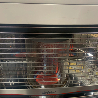 P3356　シーズン前セール！ 通常34800円→31800円　動作確認済み♪ トヨトミ　2017年製　HR-650F 煙突式石油ストーブ　木造17畳 コンクリート27畳 プラクラ東区本町店　札幌