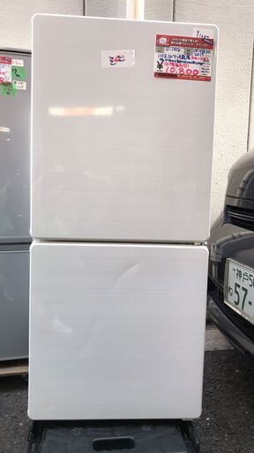 ☆中古 激安！！￥10,800！！＜お得商品！＞U-ING　110㍑2ドア冷蔵庫　　UR-F110H型　幅48cmｘ奥行53cmｘ高さ108cm　【BBH090】