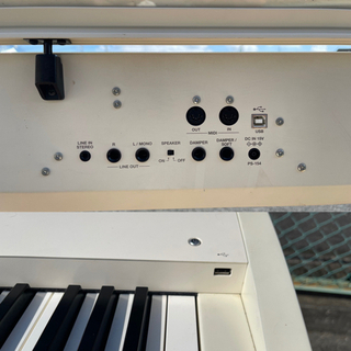 大阪送料無料】KAWAI ES7W [デジタルピアノ アイボリーホワイト]