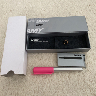 【ネット決済】おしゃれ！LAMY  ラミー サファリ 万年筆  ピンク