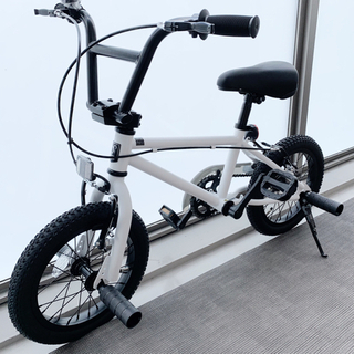 【ネット決済】新品未使用　自転車　BMX14インチ　白黒　モノクロ