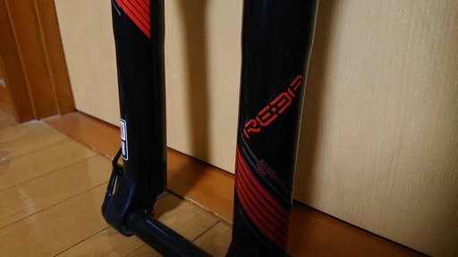 まだあります。 ROCKSHOX REBA TEAM 26インチ用 アップグレードにどうぞ。