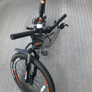  【値下げ】速い‼️マウンテンバイク シマノ21段変速　フロントサスペンション