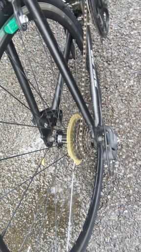 クロスバイク　480mmサイズ　アルミフレーム　約2年使用です。 クロスバイク 480mmサイズ アルミフレーム 約2年使用です。 初心者向け