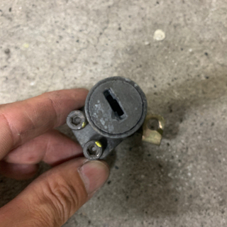 zrx400 zrx2 純正　キーセット　ガソリンタンク　シート　ヘルメットホルダー　kawasaki カワサキ
