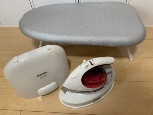 TOSHIBA スチームアイロン  説明書付き