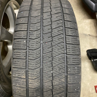 215/55R17 スタッドレス　 メーカーブリヂストン　ブリザック　VRX2
