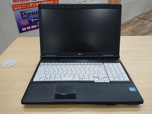 富士通（FMVNA6HE）②　15.6インチノートPC　Corei5　SSD120GB